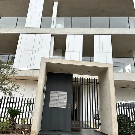 Lux Hub Spot-νear European Uni Engomi Appartement