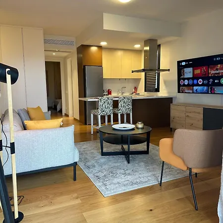 Appartement Lux Hub Spot-νear European Uni Engomi *