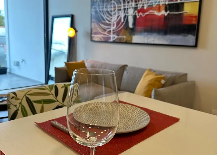 Lux Hub Spot-νear European Uni Engomi Nicosia