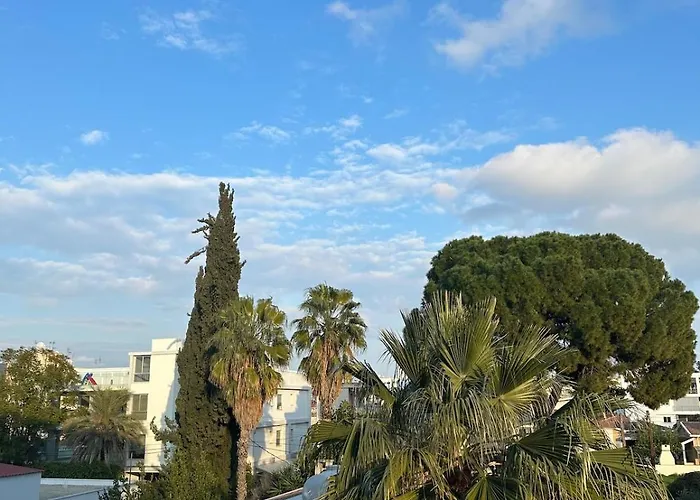 Apartmán Lux Hub Spot-νear European Uni Engomi *